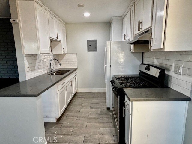 Building Photo - 17132 Emerald Ln