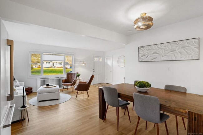 Building Photo - 132 Toll House Ln