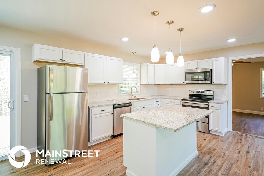 Building Photo - 152 2 Valley Rd