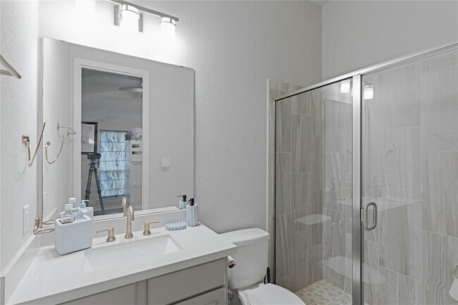 Building Photo - 119 Fortuna Ct