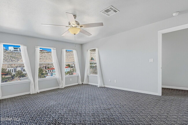 Building Photo - 4717 Excalibur Dr