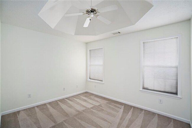 Building Photo - 2630 Highland Pass