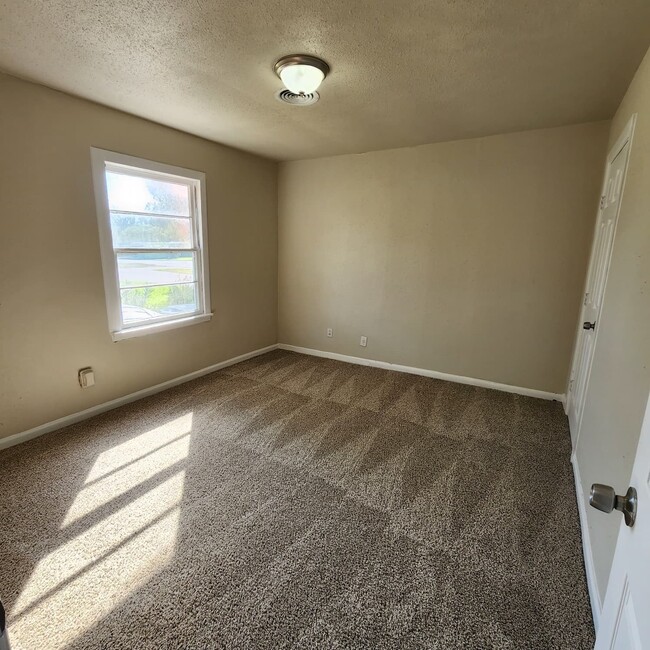Building Photo - 13429 Bandera St