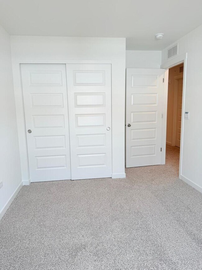 Building Photo - 2235 Barbera Dr
