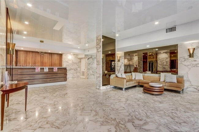 Building Photo - 7135 Collins Ave