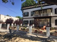 Building Photo - 1254 N Raymond Ave