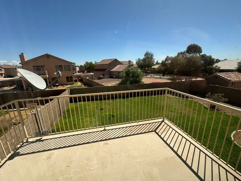 Building Photo - 9421 N 93rd Ave