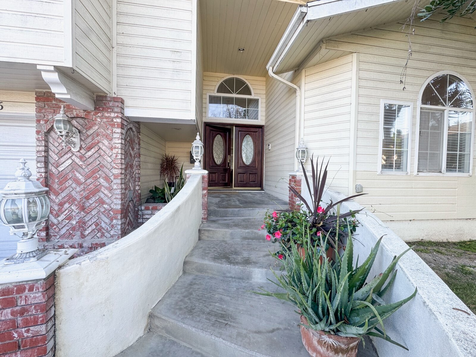 Building Photo - 2926 W 227th St