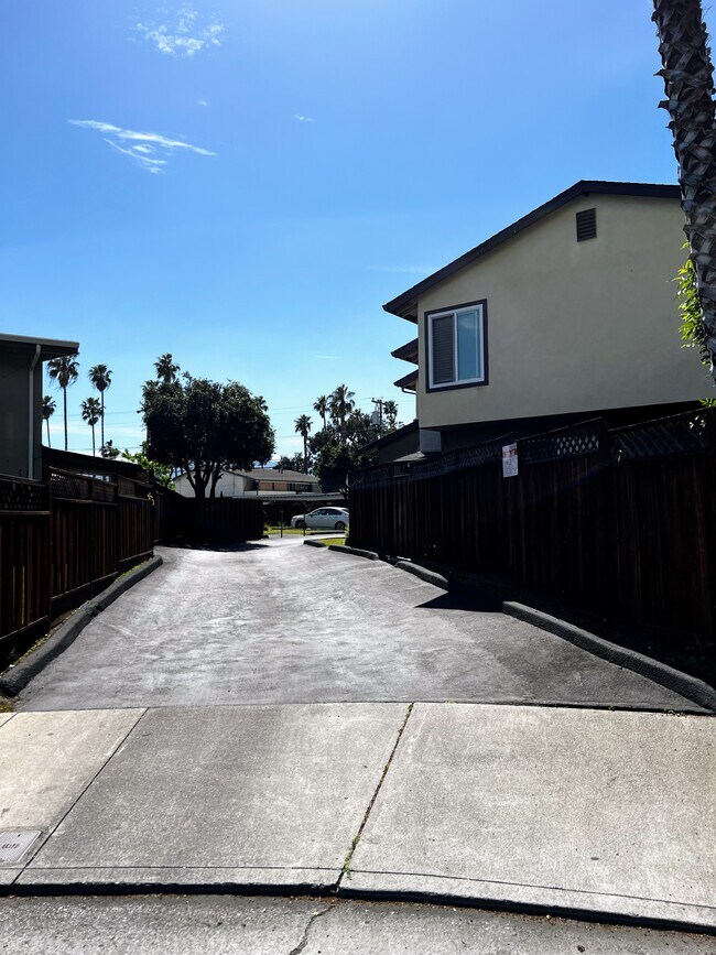 Building Photo - 620 Gamma Ct