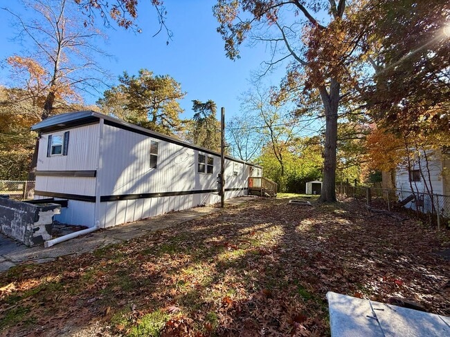 Building Photo - Updated Home in Laurel Lakes NJ FOR RENT $1400