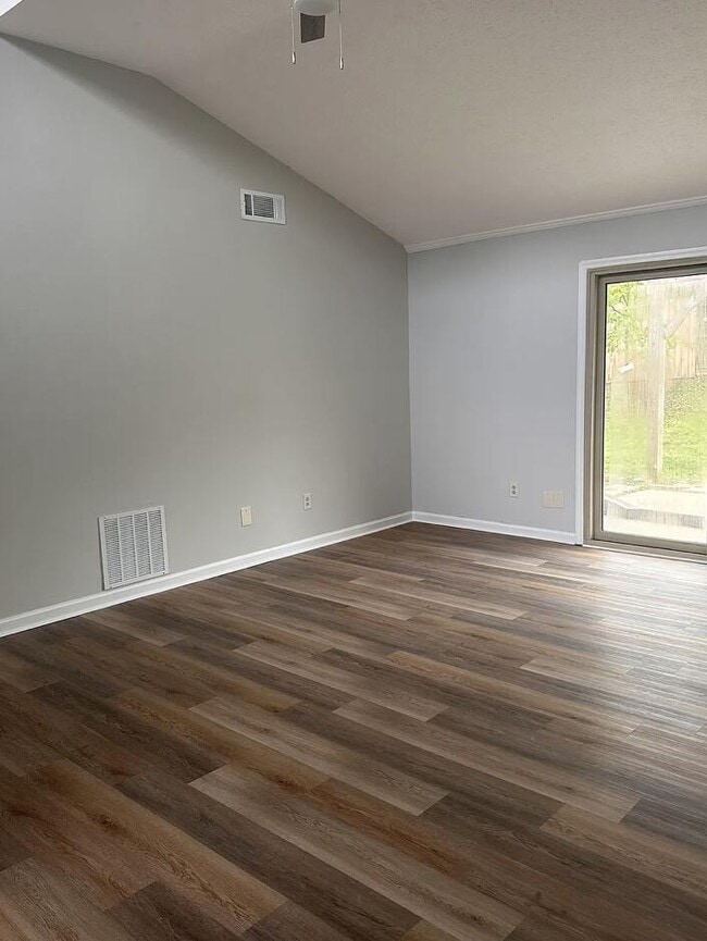 Building Photo - 3317 Oaklyn Ct