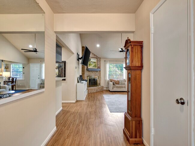 Building Photo - 21902 Meadowhill Dr