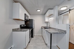 Building Photo - 12th and Wads Residences