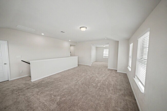 Building Photo - 3037 Beringer Blvd