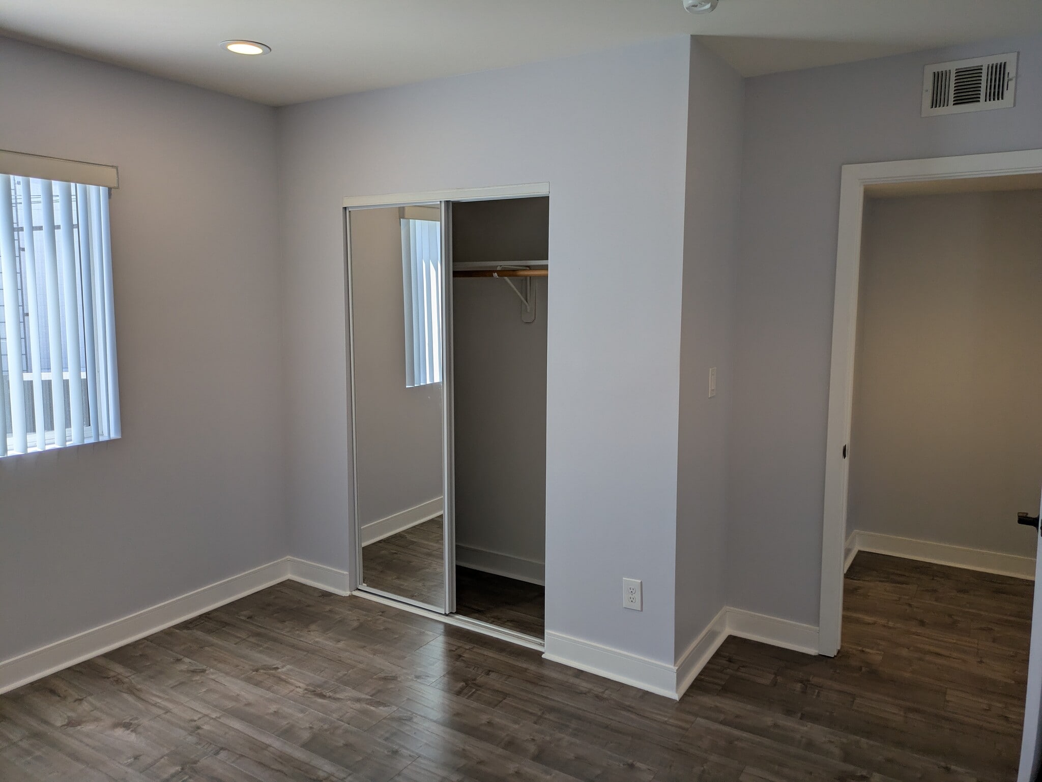 Building Photo - 2614 Chariton St