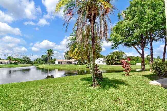 Building Photo - 8713 NW 6th Ct