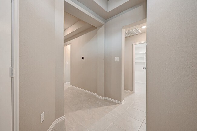 Building Photo - 32013 Towering Birch Trl