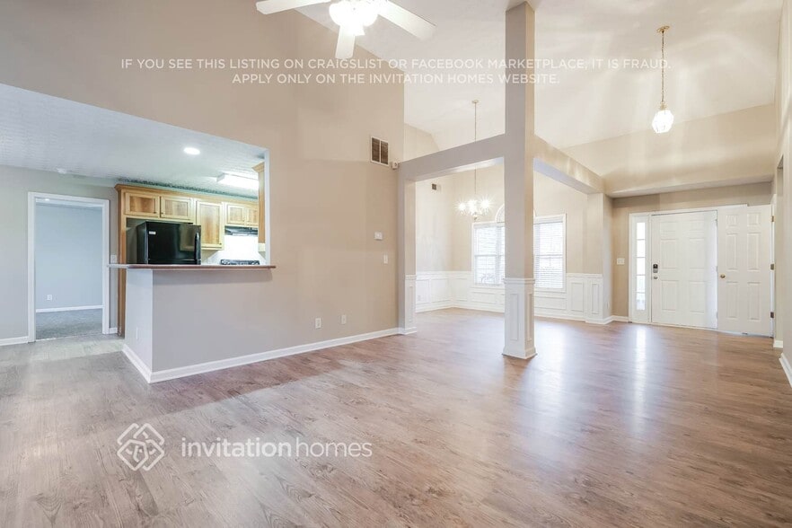 Building Photo - 811 Tucker Trail