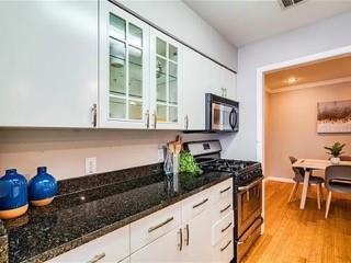 Building Photo - 1240 Barton Hills Dr