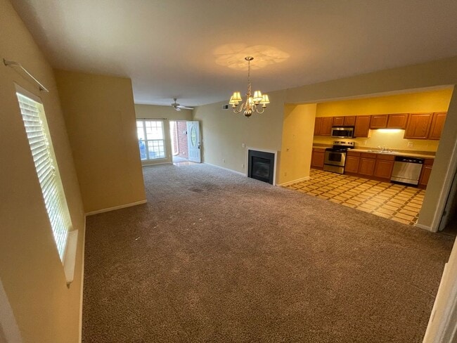 Building Photo - 2 Bed 2 Full Bath Condo w/ Garage For Rent