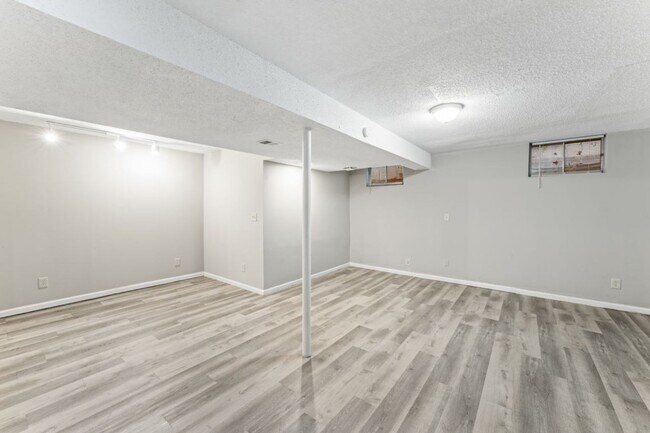 Building Photo - Now Leasing for May | Your Next Home Awaits