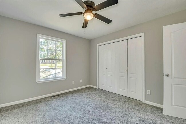 Building Photo - 313 Padrick St