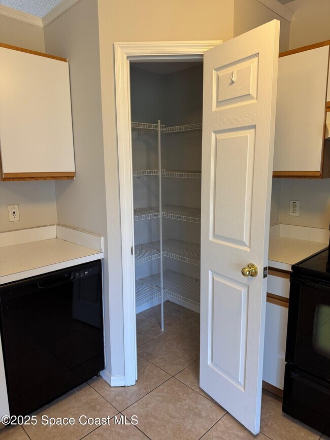 Building Photo - 1175 Nordic St NW