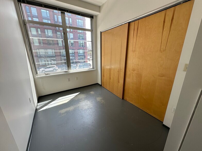 Building Photo - 147 E Berkeley St