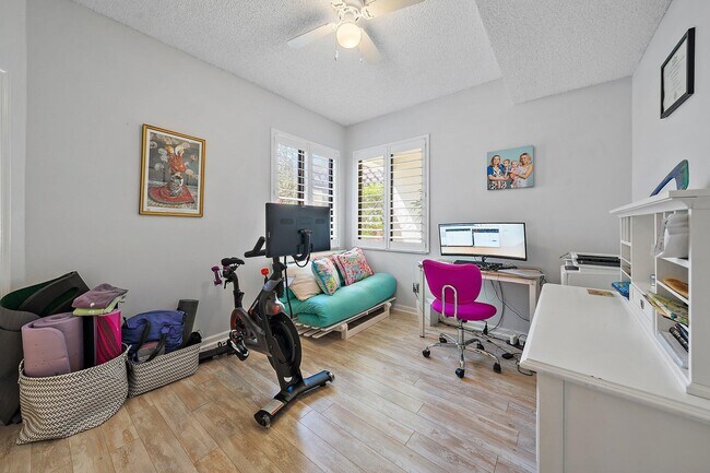 Building Photo - 401 Sea Oats Dr