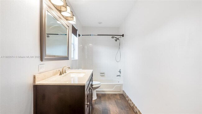 Building Photo - 10337 NW 53rd Ct