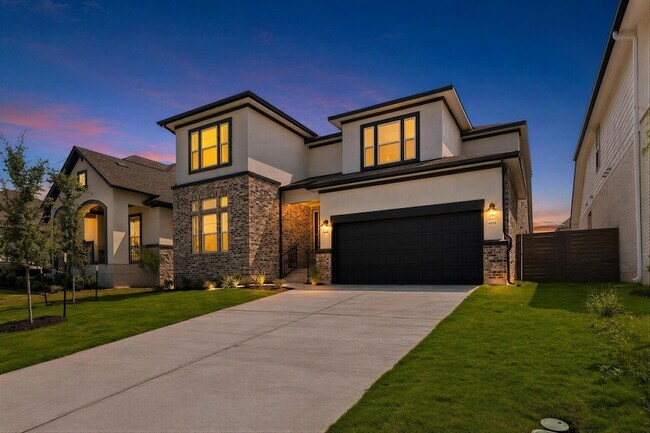 Building Photo - 8208 Bouvreuil Dr