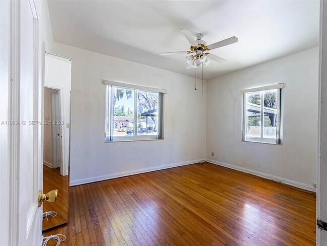 Building Photo - 630 SW 25th Rd