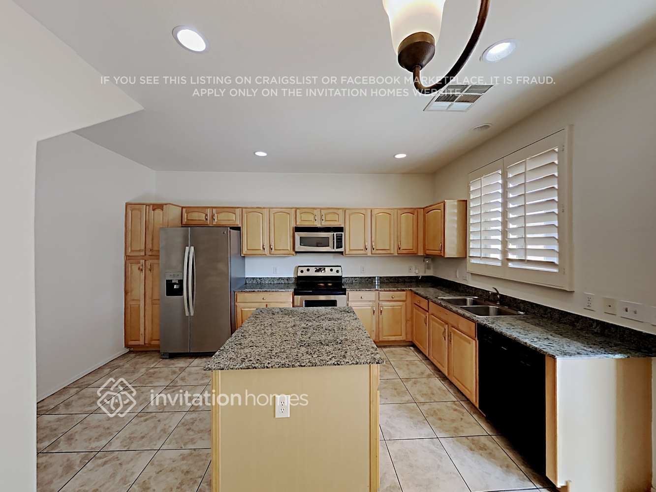 Building Photo - 15801 N 171st Dr