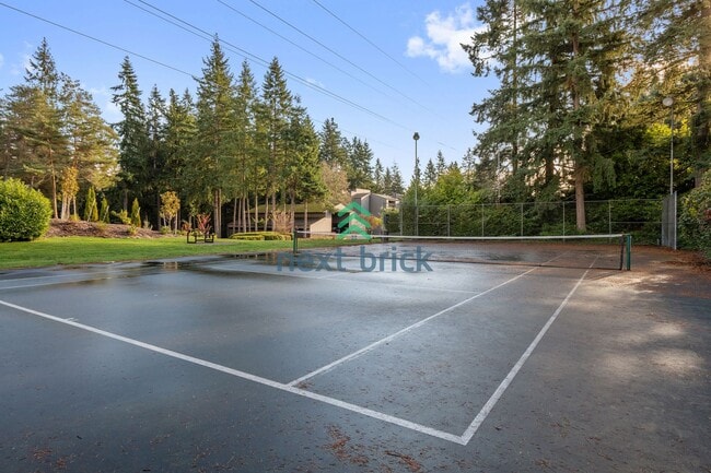 Building Photo - 2 BED & 1.75 BATH FOR RENT