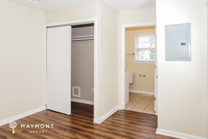 Building Photo - 4610 Rutledge Dr NW