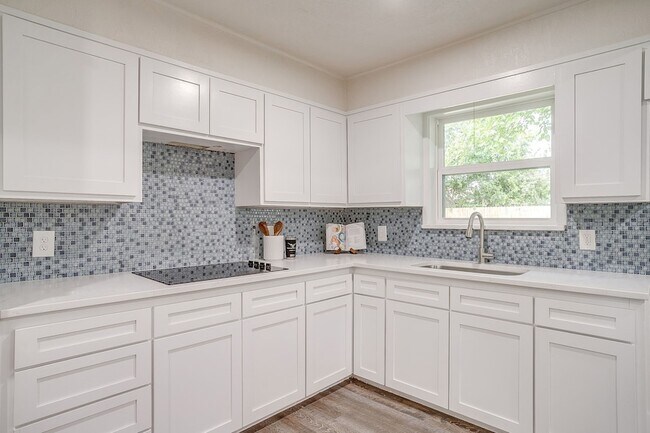 Building Photo - 3812 Linkwood Dr