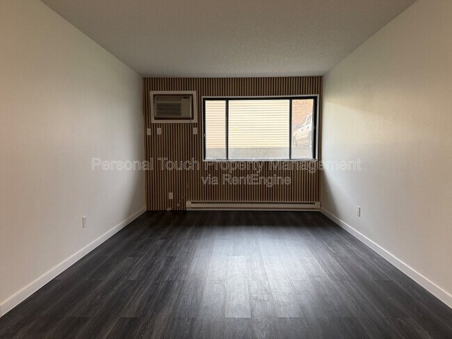 Building Photo - 2650 15th St S