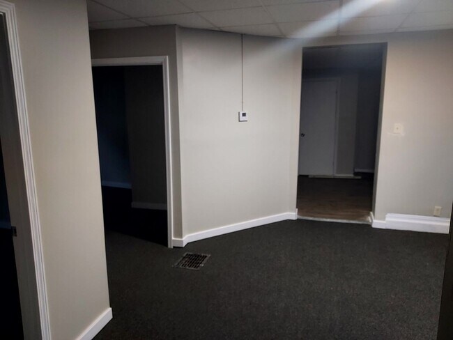 Building Photo - 86 Santee St