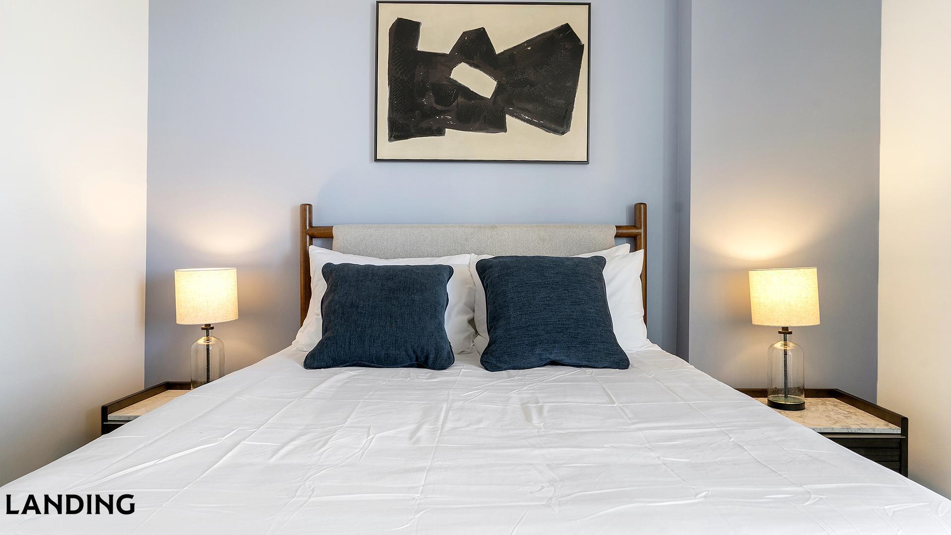 Building Photo - 513 S Damen Ave