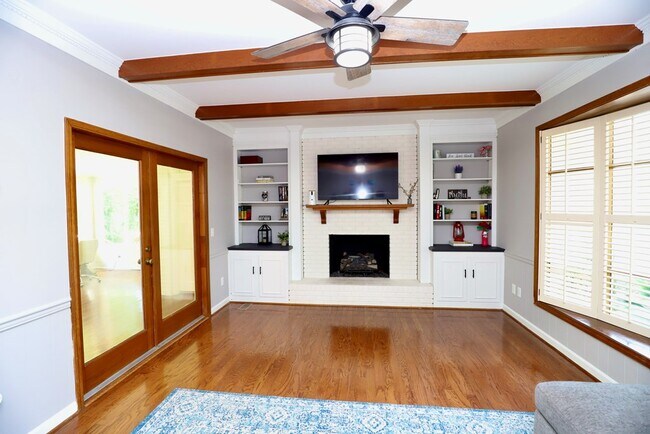 Building Photo - 2459 Clematis Trail