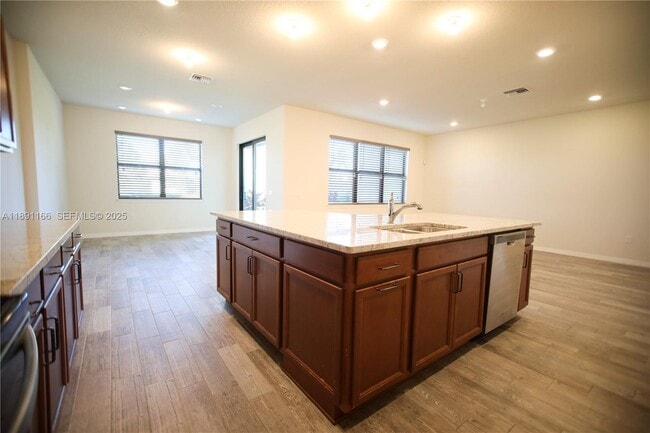 Building Photo - 8293 Cadre Noir Rd