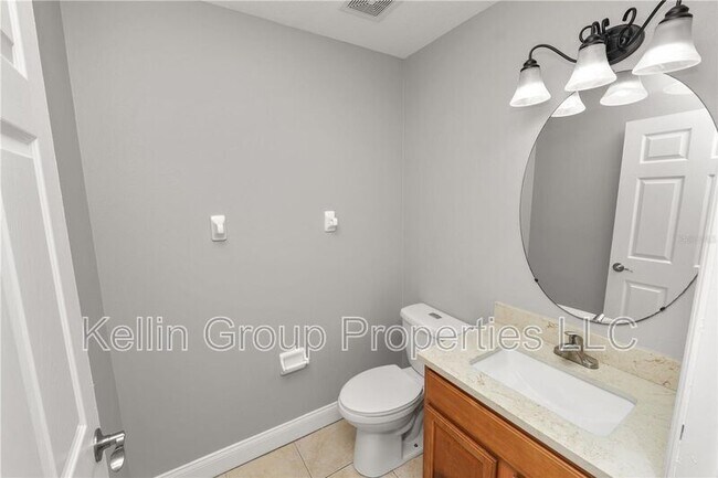 Building Photo - 30816 Pumpkin Ridge Dr