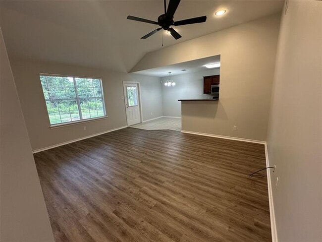 Building Photo - 17060 CR 191