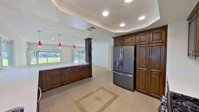 Building Photo - **Move-in Special!** Luxurious 4 Bed 3 Bat...