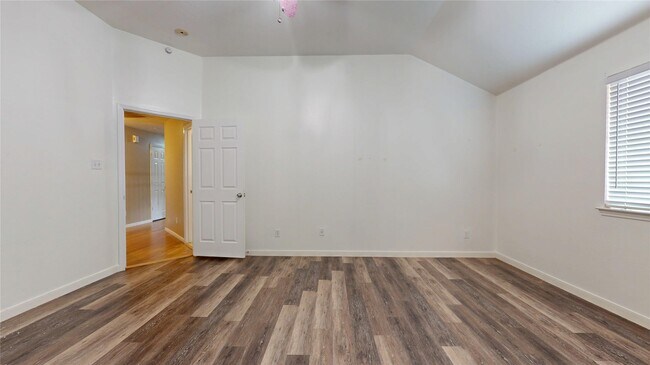 Building Photo - 21050 Florette Ln