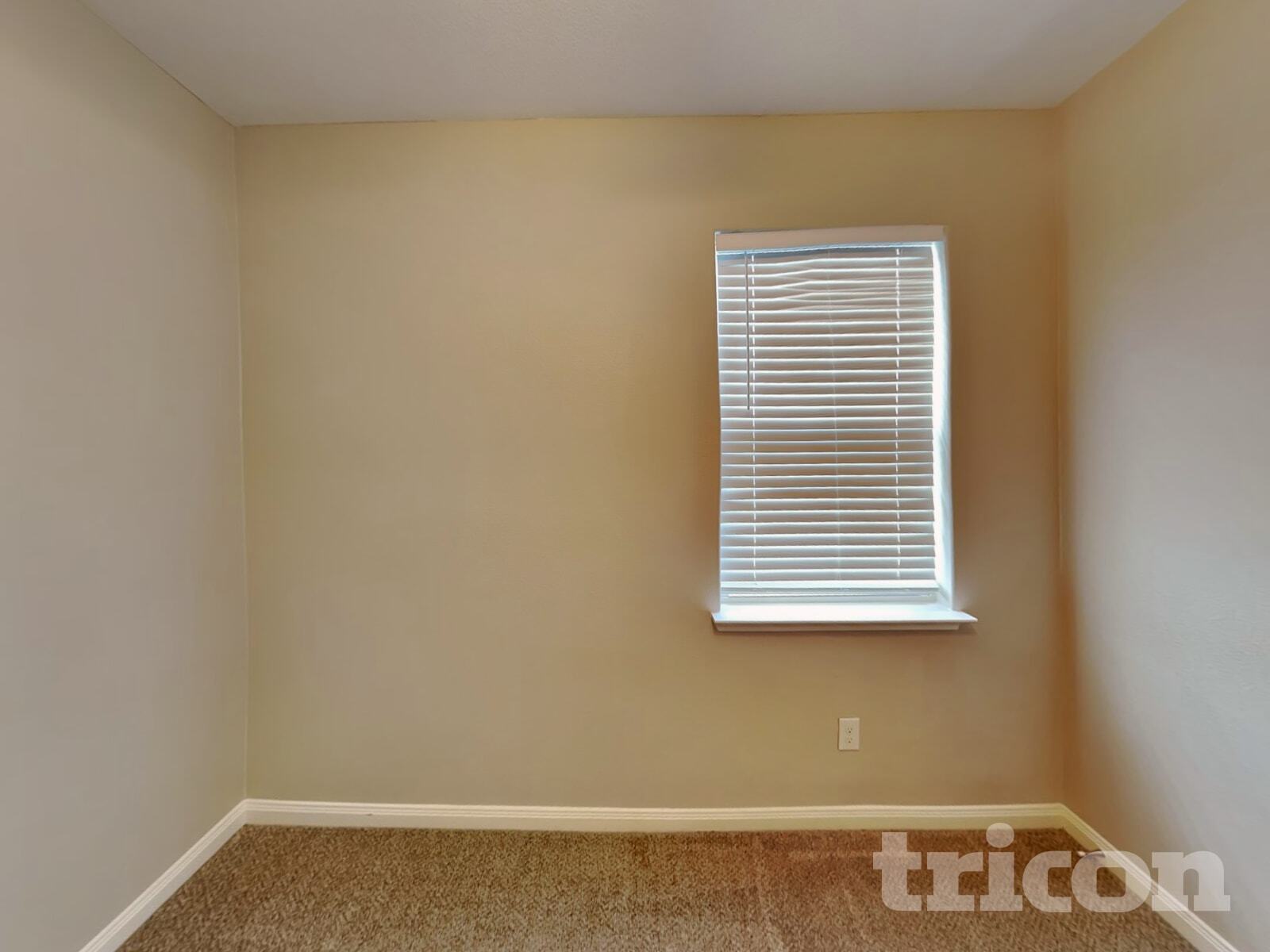 Building Photo - 110 Rushmore Ln