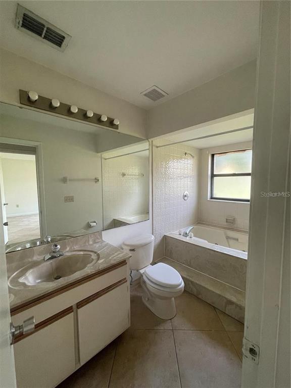 Building Photo - 3100 S Semoran Blvd