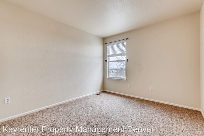 Building Photo - 6 br, 4 bath House - 1387 E 135th Pl
