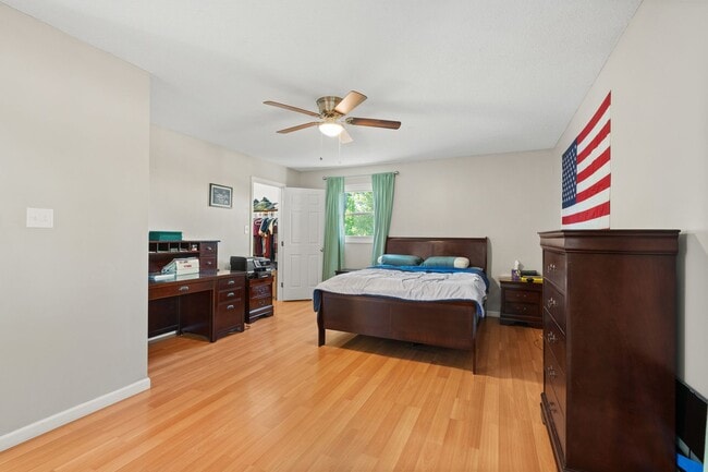 Building Photo - Charming 3-Bedroom Home with Spacious Layo...