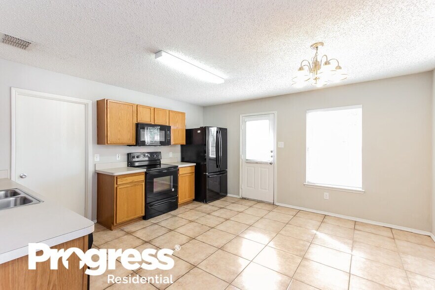 Building Photo - 5521 Hunters Bend Ln